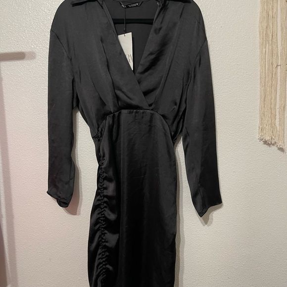 Zara Dresses & Skirts - NWT Zara short satin effect dress